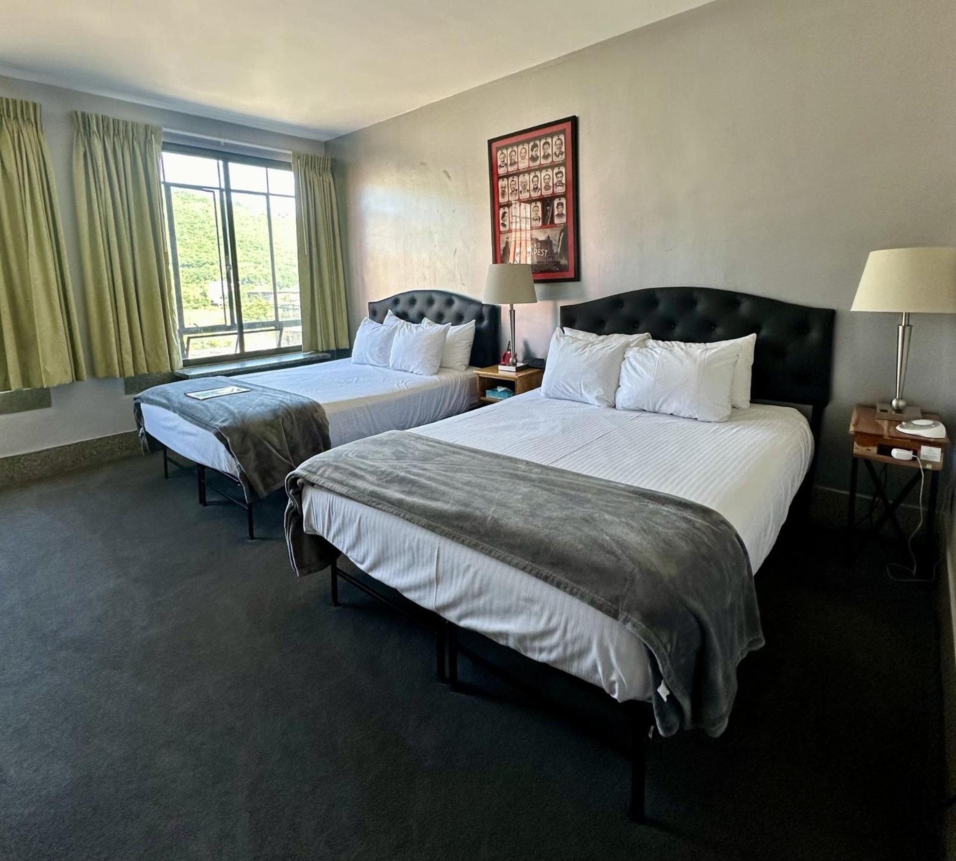 Double Room,1612982730:JPEG