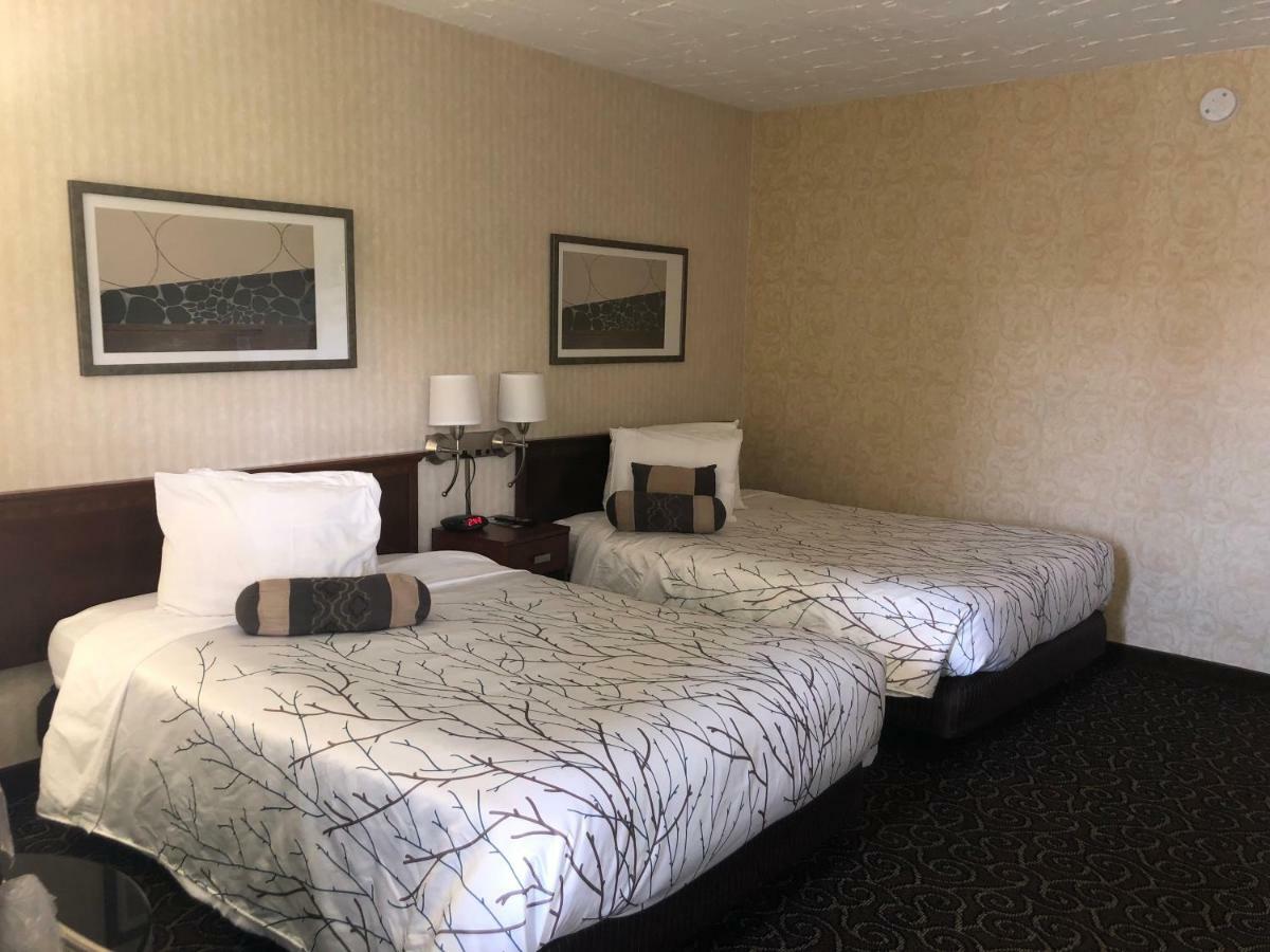 Double Room Two Double Beds
